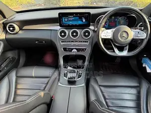 Mercedes Benz C200 AMG Premium Plus 2019
