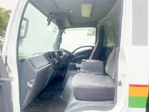 Isuzu Elf UNREG 14.5FT MANUAL 2018
