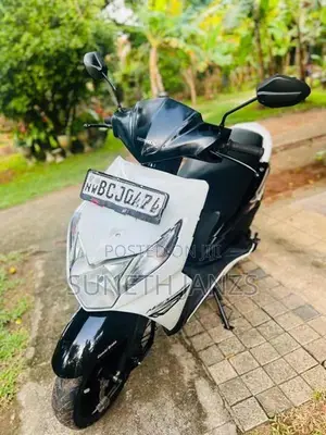 Honda Dio Black/White 2015