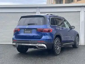 Mercedes Benz GLB 180 sun roof 2024