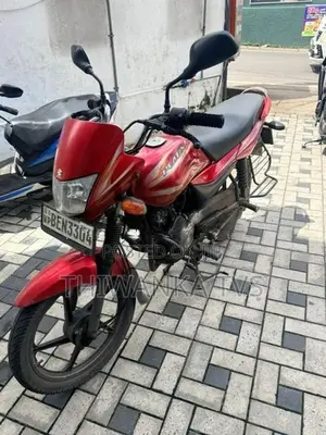 Bajaj Platina 100 2016