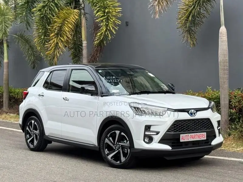 Toyota Raize Z Hybrid BSM 2026