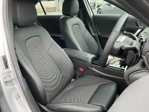 Mercedes Benz CLA 180 PREMIUM PLUS 2024