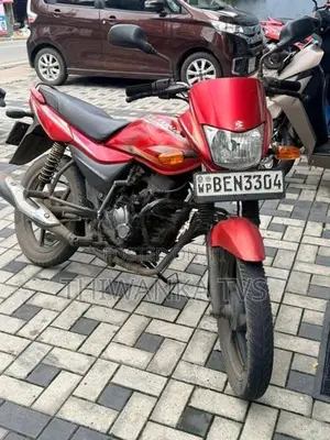 Bajaj Platina 100 2016