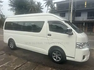 Toyota Hiace 2025