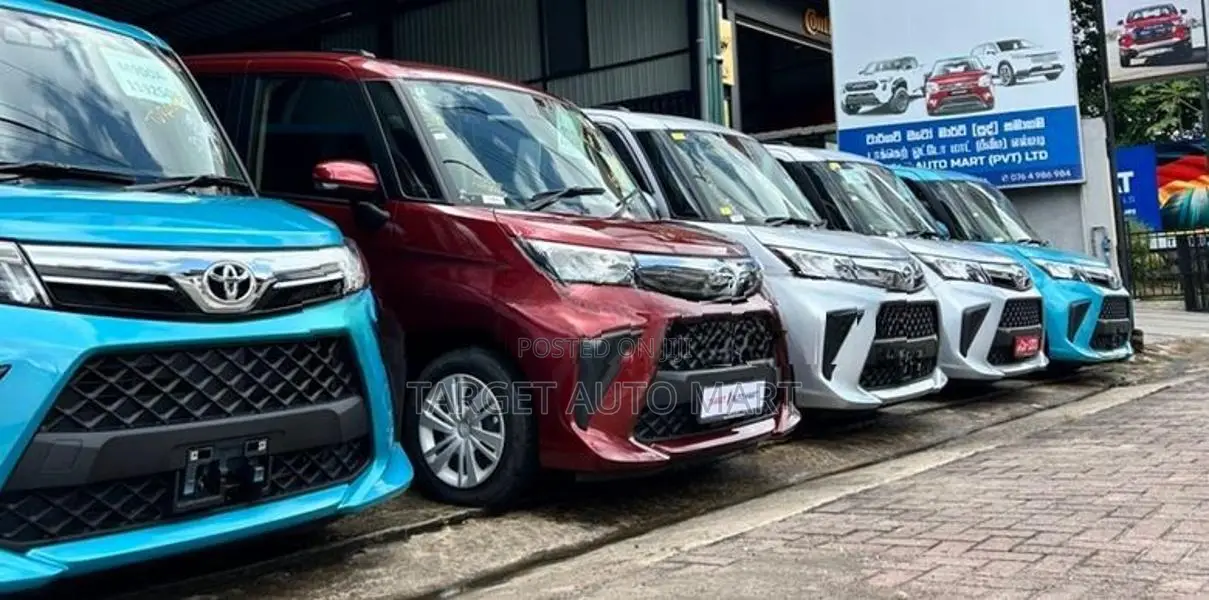 Toyota Roomy 2025