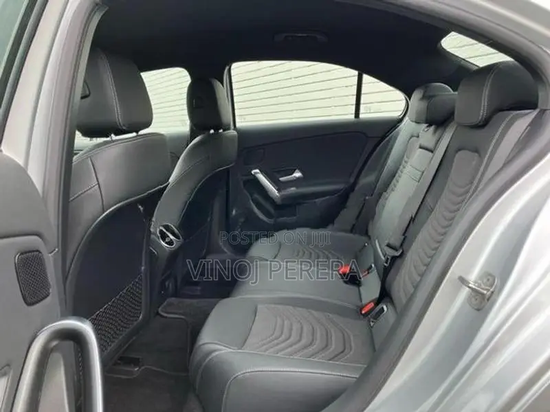 Mercedes Benz CLA 180 PREMIUM PLUS 2024