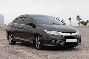Honda Grace 2015