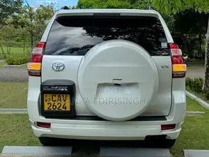 Toyota Land Cruiser Prado VX Diesel FullyLoade 2017