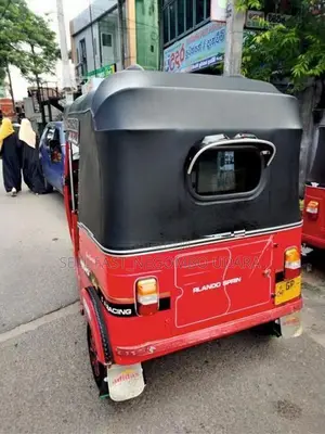 Bajaj RE 2002