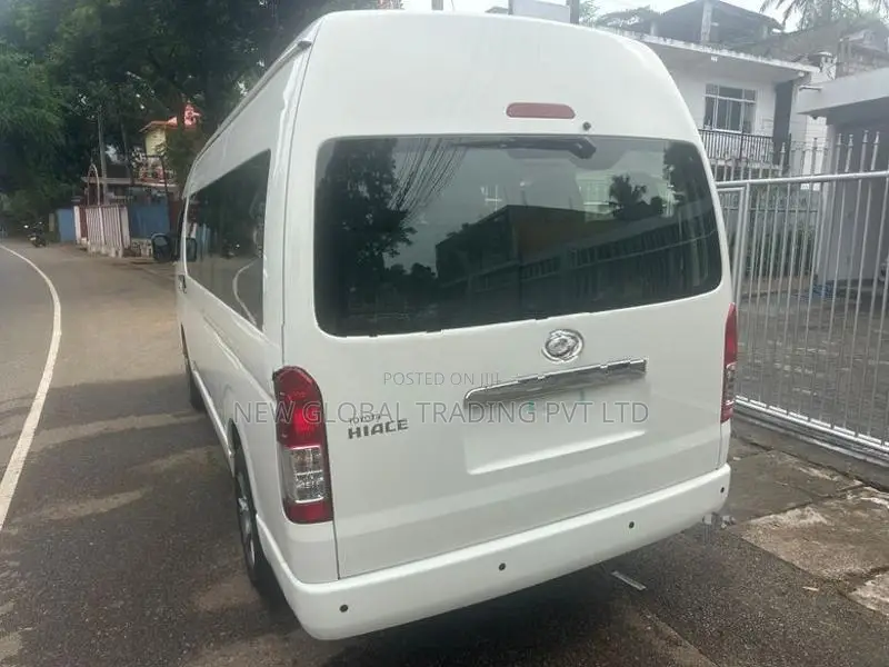 Toyota Hiace 2025