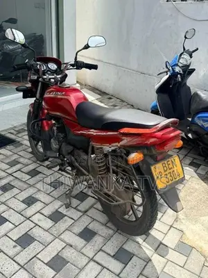 Bajaj Platina 100 2016