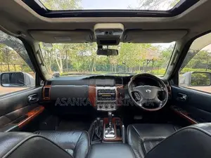 Nissan Patrol GRX 4x4 Fully loaded 2010
