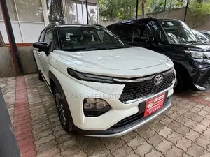 Toyota Taisor BRAND NEW G HYBRID 2025