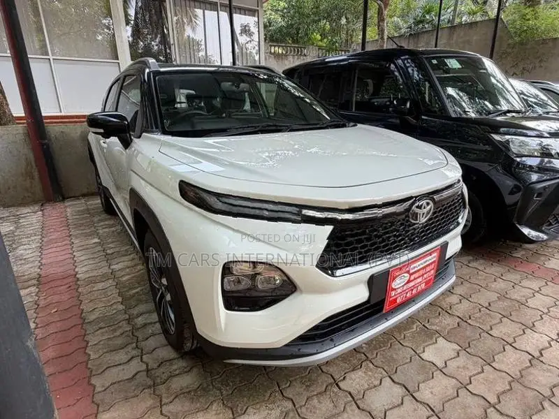 Toyota Taisor BRAND NEW G HYBRID 2025