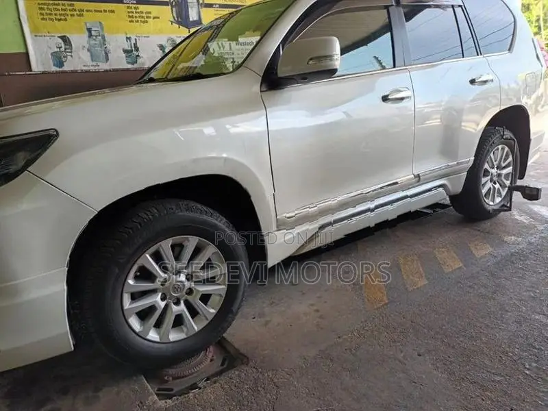 Toyota Land Cruiser Prado 150 2015