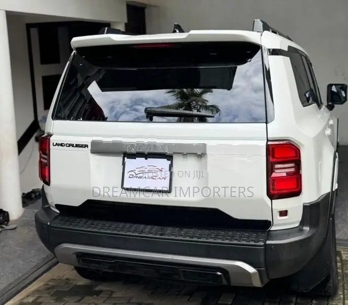 Toyota Land Cruiser Prado 250 VX 2026