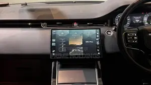 Land Rover Range Evoque HSE R-Dynamic 2024
