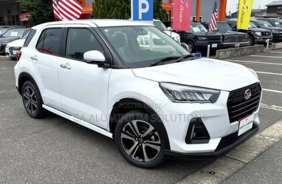 Daihatsu Rocky premium G 2026