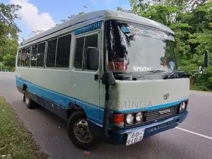 Toyota Coaster 1990