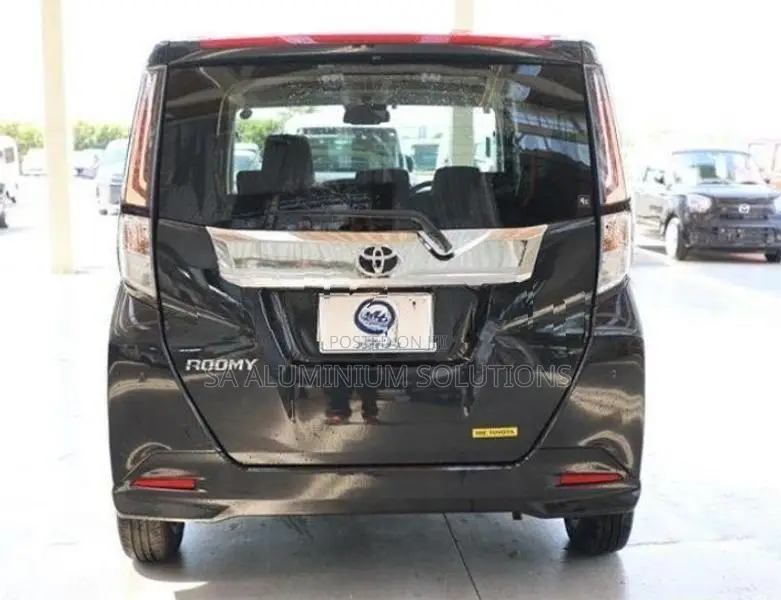 Toyota Roomy G 2024