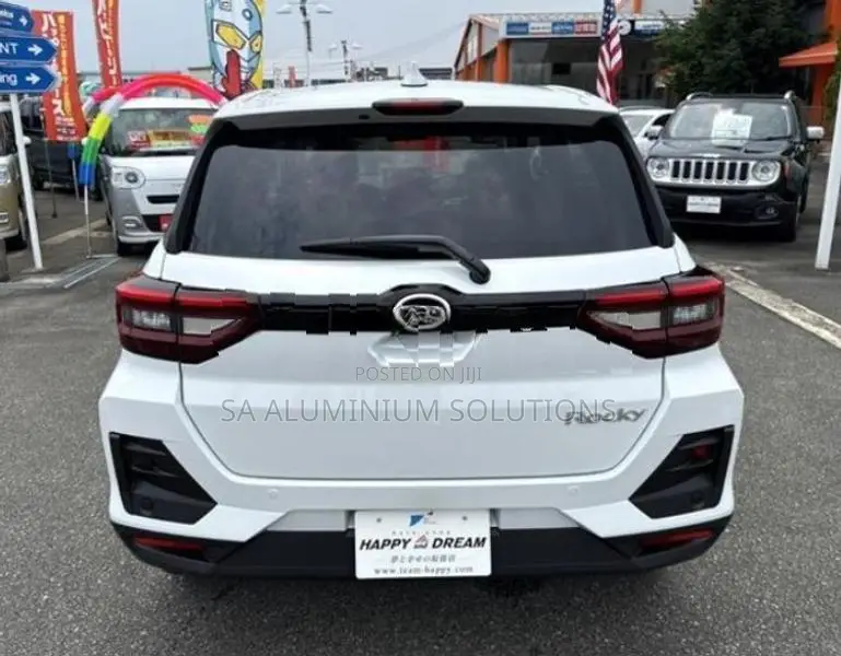 Daihatsu Rocky premium G 2026