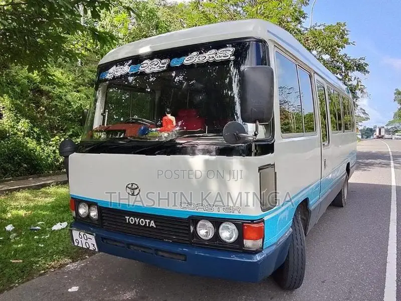 Toyota Coaster 1990