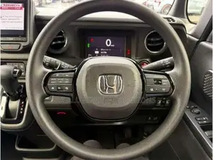 Honda N-Box Custom 2024