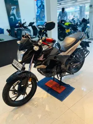 Honda Hornet 2016