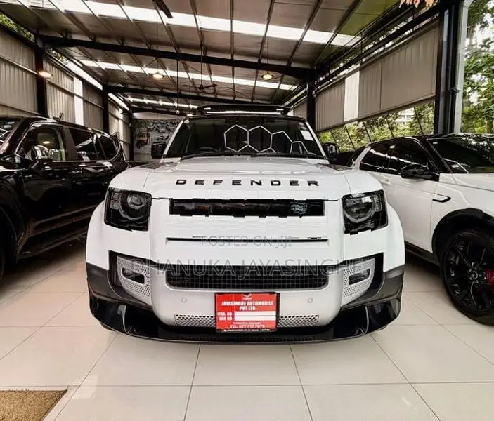 Land Rover Defender 7 seater Petrol 2024