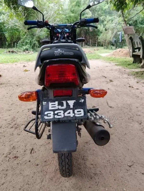 Bajaj CT100 2025