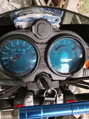 Bajaj CT100 2025