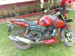 TVS Apache 2015