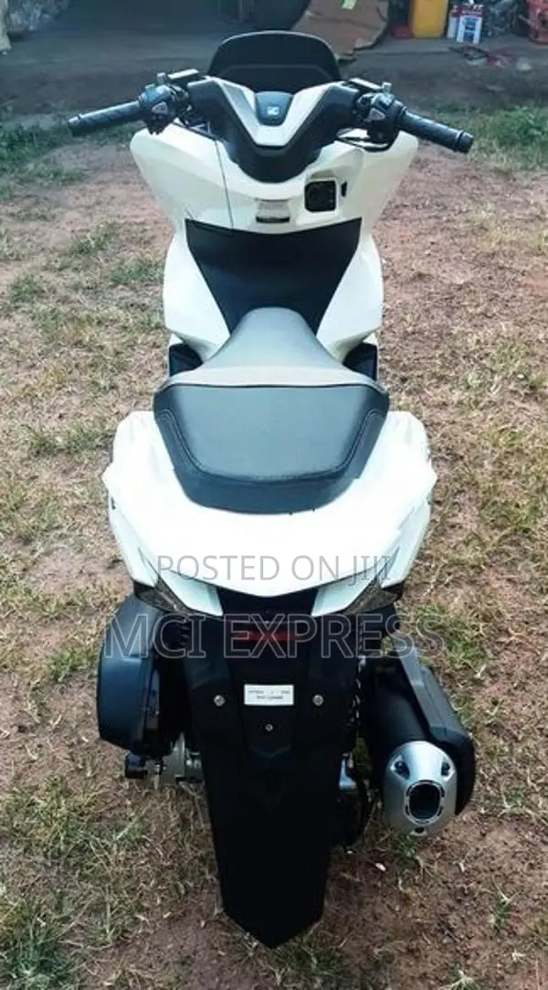 Honda PCX160 2025