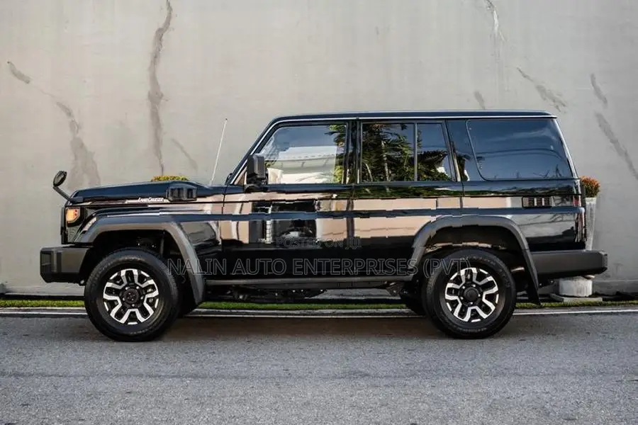 Toyota Land Cruiser GDJ76W AX 4WD 2025