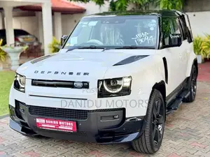 Land Rover Defender 2026