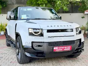 Land Rover Defender 2026