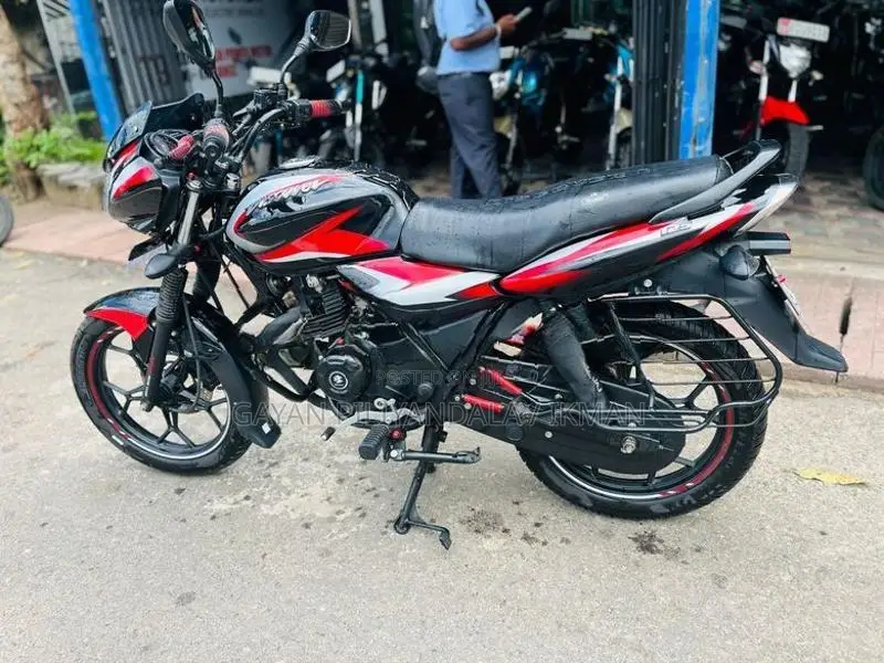 Bajaj Discover 125 2025