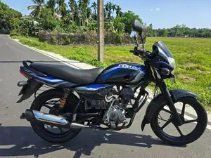 Bajaj Platina 125 2011