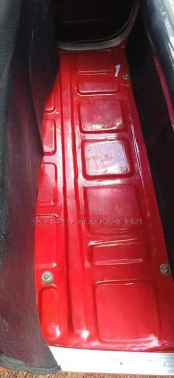 Bajaj RE 2005