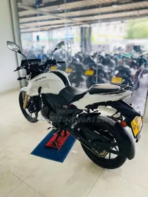 TVS Apache RTR 200 2016