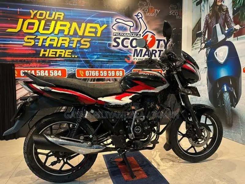 Bajaj Discover 125 2023