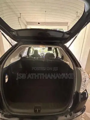 Honda Fit Shuttle 2013