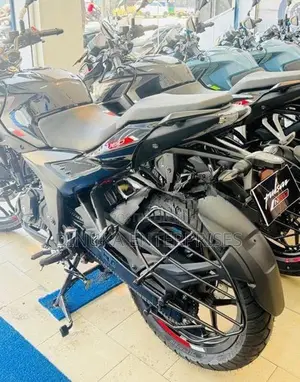 Bajaj Pulsar N160 Premium 2026