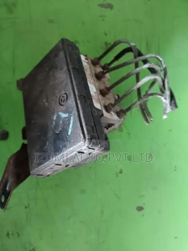 Toyota Corrolla 121 Abs Pump