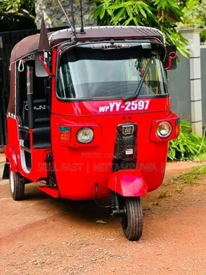 Bajaj RE 2012