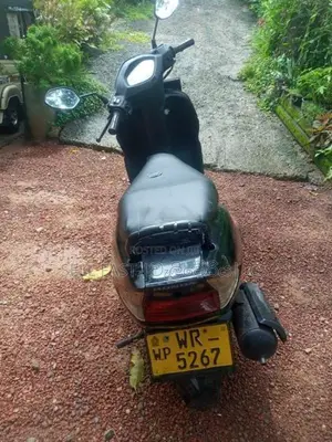 Honda Dio 2011