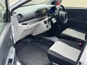 Daihatsu Mira G Grade 2025