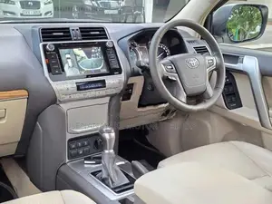 Toyota Land Cruiser Prado VX Diesel 1KD 2017