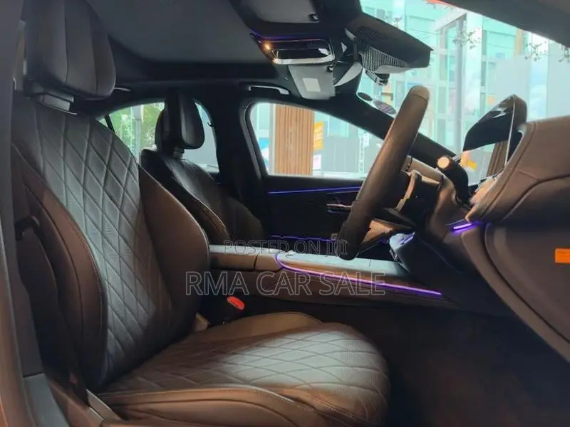 Mercedes Benz E200 Premium Plus 2024
